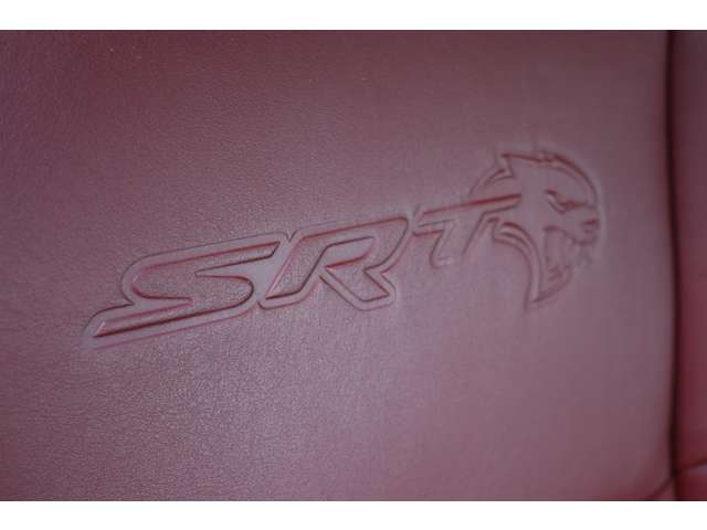 ダッジ チャレンジャー ＳＲＴ ヘルキャット R4年 (東海) 99