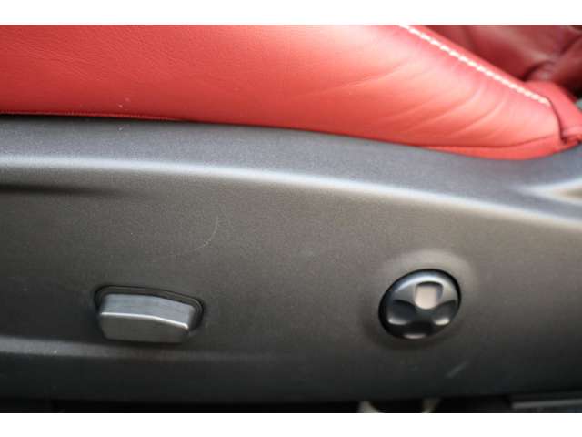 ダッジ チャレンジャー ＳＲＴ ヘルキャット R4年 (東海) 99