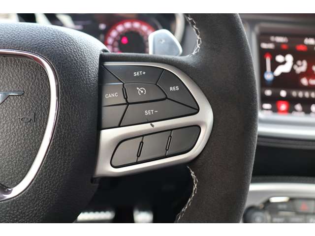 ダッジ チャレンジャー ＳＲＴ ヘルキャット R4年 (東海) 99