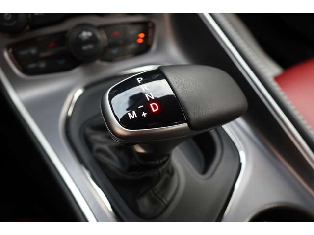 ダッジ チャレンジャー ＳＲＴ ヘルキャット R4年 (東海) 99