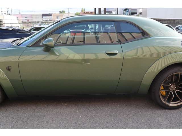 ダッジ チャレンジャー ＳＲＴ ヘルキャット R4年 (東海) 99