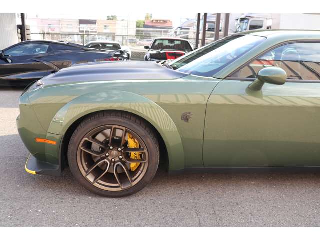 ダッジ チャレンジャー ＳＲＴ ヘルキャット R4年 (東海) 99