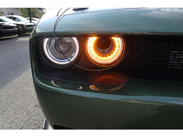 ダッジ チャレンジャー ＳＲＴ ヘルキャット R4年 (東海) 99