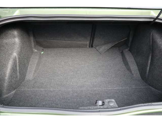 ダッジ チャレンジャー ＳＲＴ ヘルキャット R4年 (東海) 99