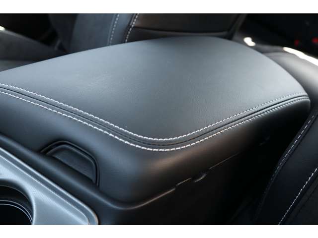 ダッジ チャレンジャー ＳＲＴ ヘルキャット R5年 (東海) 99