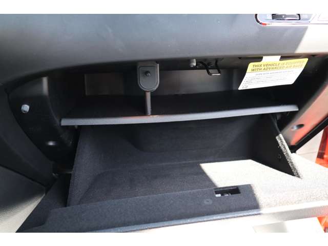 ダッジ チャレンジャー ＳＲＴ ヘルキャット R5年 (東海) 99