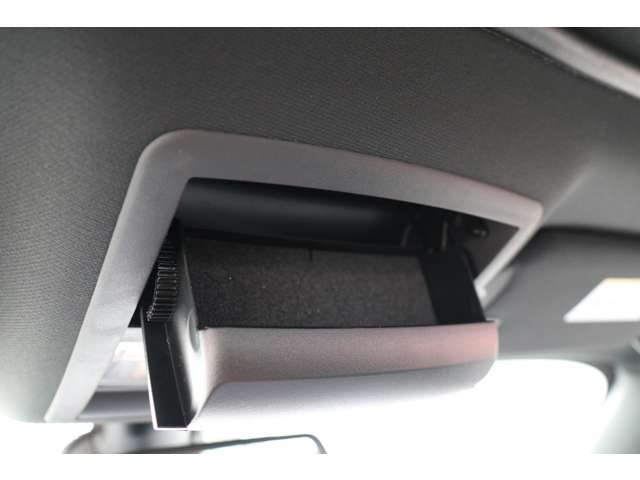 ダッジ チャレンジャー ＳＲＴ ヘルキャット R5年 (東海) 99