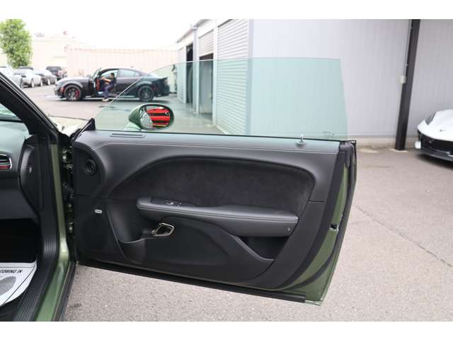 ダッジ チャレンジャー ＳＲＴ ヘルキャット R5年 (東海) 99