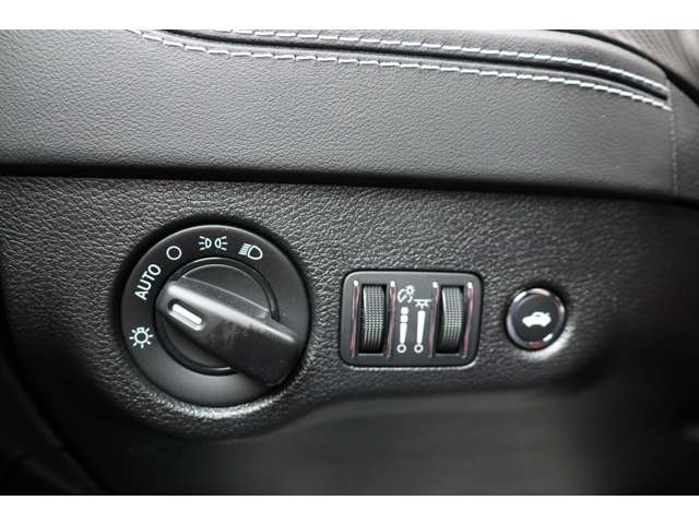 ダッジ チャージャー ＳＲＴジェイルブレイク R5年 (東海) 99