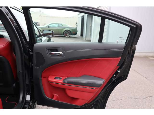 ダッジ チャージャー ＳＲＴジェイルブレイク R5年 (東海) 99