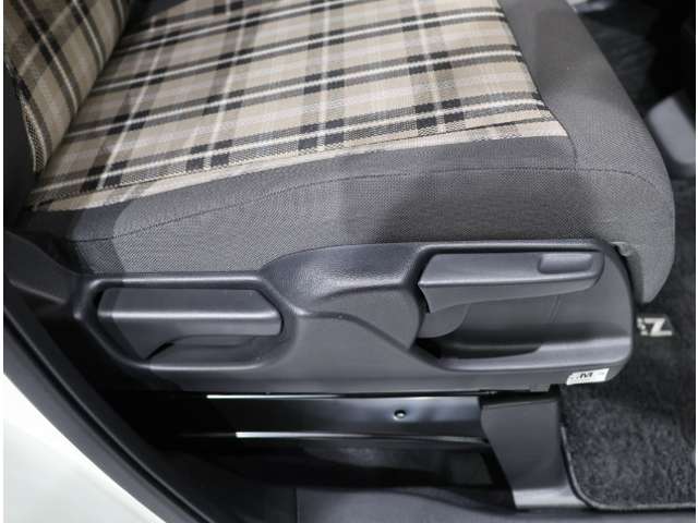 ホンダ Ｎ　ＢＯＸ ジョイ ６６０ モノトーン R7年 (関東) 99