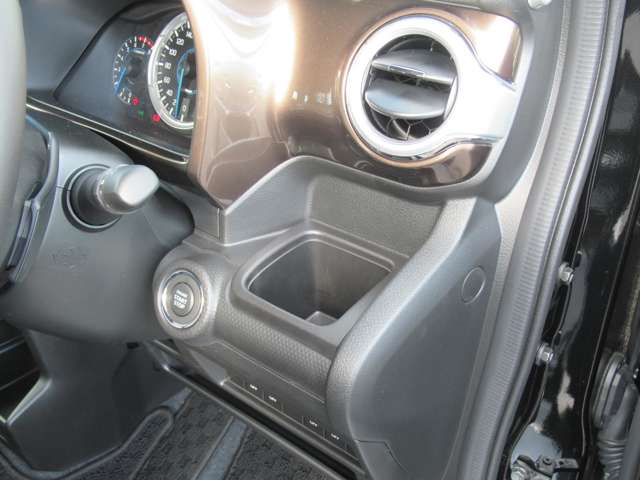 スズキ クロスビー １．０ ハイブリッド ＭＺ R7年 (関東) 99