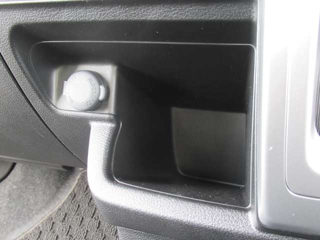 スズキ クロスビー １．０ ハイブリッド ＭＺ R7年 (関東) 99