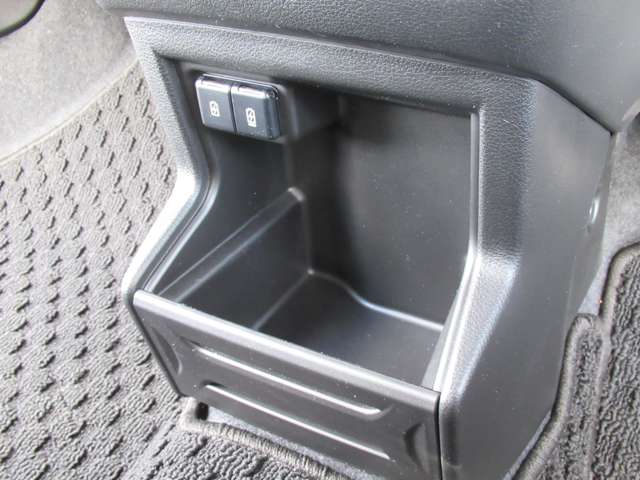 スズキ クロスビー １．０ ハイブリッド ＭＺ R7年 (関東) 99