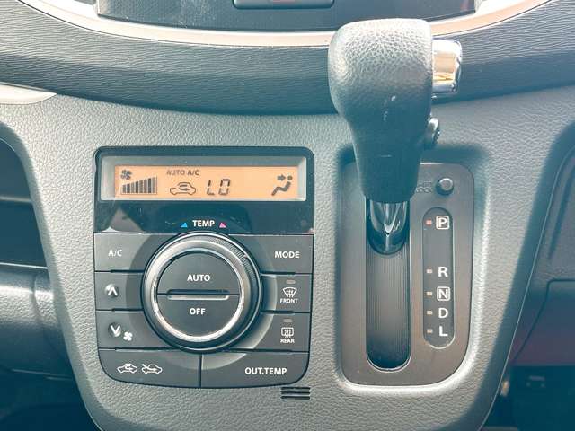 スズキ ワゴンＲ ６６０ スティングレー Ｘ H27年 (九州・沖縄) 99