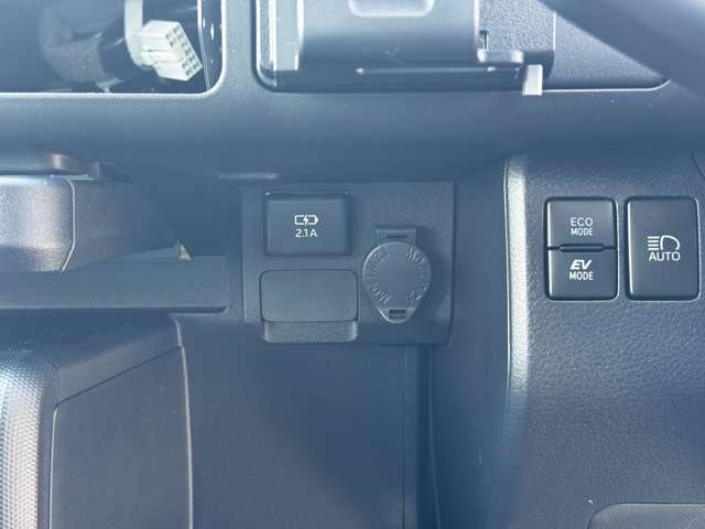 トヨタ プロボックスバン　ハイブリッド ハイブリッド １．５ ＧＸ R7年 (九州・沖縄) 99