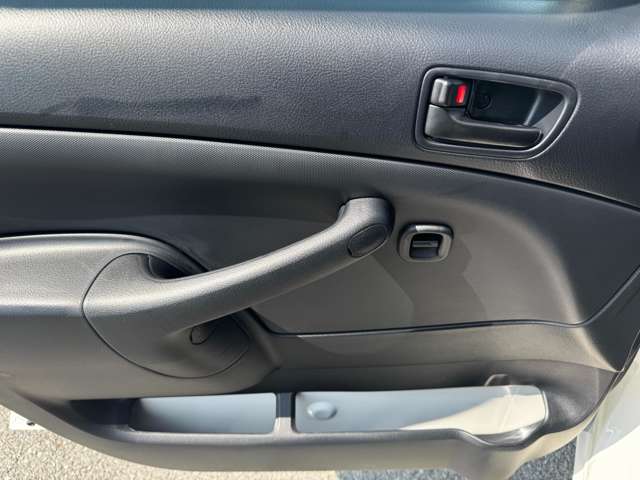 トヨタ プロボックスバン　ハイブリッド ハイブリッド １．５ ＧＸ R7年 (九州・沖縄) 99