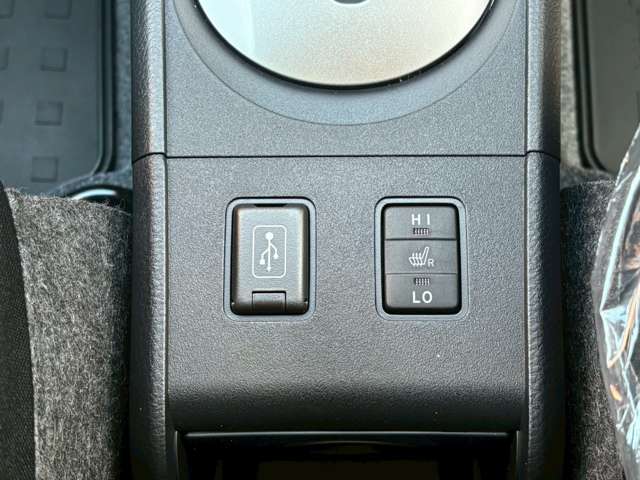 トヨタ プロボックスバン　ハイブリッド ハイブリッド １．５ Ｆ R7年 (関東) 99