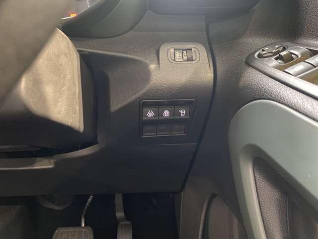 シトロエン ベルランゴ シャイン ＸＴＲパック ディーゼルターボ R3年 (九州・沖縄) 99