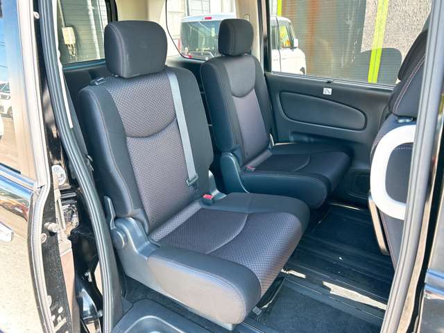 日産 セレナ ２．０ ハイウェイスター Ｓ－ＨＹＢＲＩＤ H25年 (九州・沖縄) 99