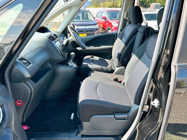 日産 セレナ ２．０ ハイウェイスター Ｓ－ＨＹＢＲＩＤ H25年 (九州・沖縄) 99