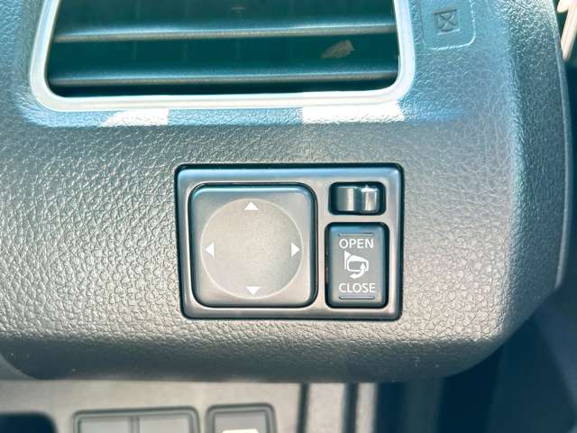 日産 セレナ ２．０ ハイウェイスター Ｓ－ＨＹＢＲＩＤ H25年 (九州・沖縄) 99