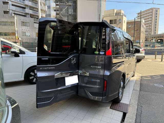 ホンダ ステップワゴン　ハイブリッド ２．０ スパーダ ハイブリッド Ｇ ＥＸ ホンダセンシング R1年 (近畿) 99