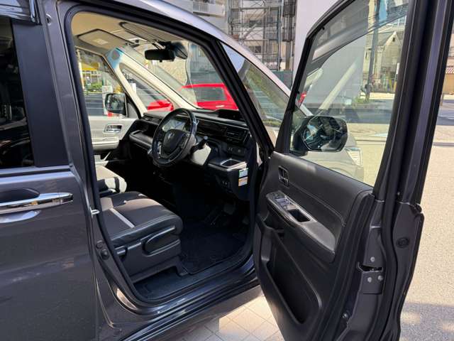 ホンダ ステップワゴン　ハイブリッド ２．０ スパーダ ハイブリッド Ｇ ＥＸ ホンダセンシング R1年 (近畿) 99