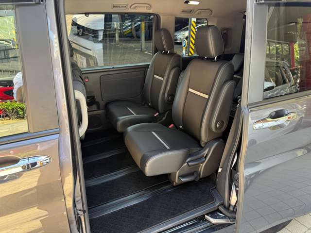 ホンダ ステップワゴン　ハイブリッド ２．０ スパーダ ハイブリッド Ｇ ＥＸ ホンダセンシング R1年 (近畿) 99