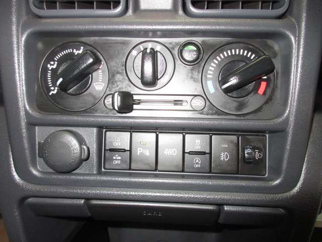 日産 クリッパートラック ６６０ ＧＸ ４ＷＤ R7年 (九州・沖縄) 99