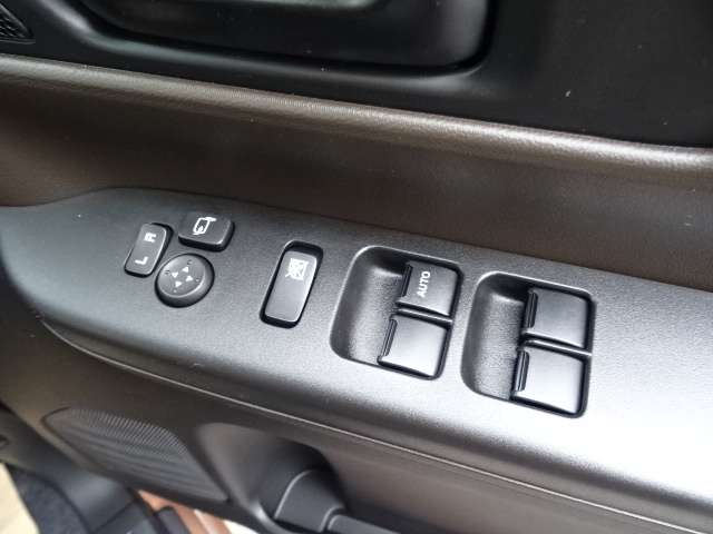 スズキ スペーシア ６６０ ハイブリッド Ｘ R5年 (関東) 99