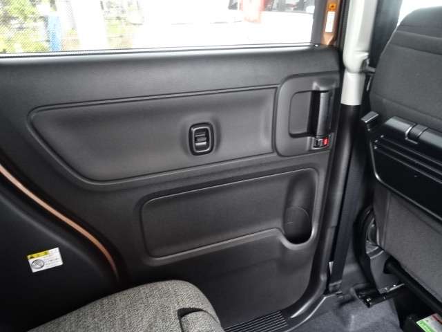 スズキ スペーシア ６６０ ハイブリッド Ｘ R5年 (関東) 99