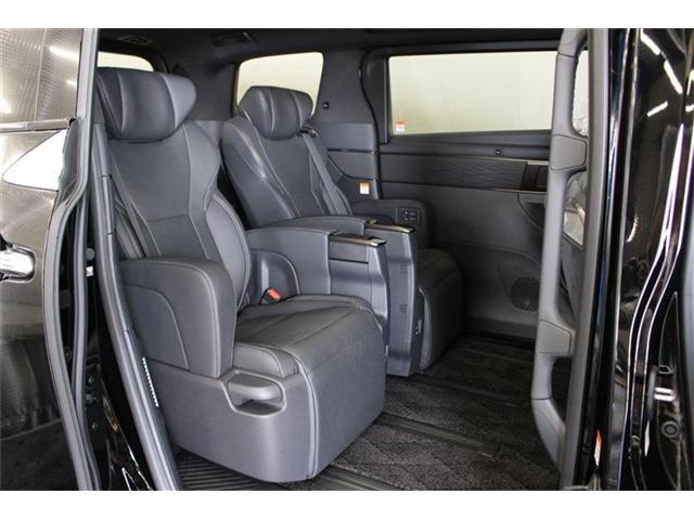 トヨタ アルファード　ハイブリッド ハイブリッド ２．５ Ｚ Ｅ－ＦＯＵＲ ４ＷＤ R6年 (北海道) 99