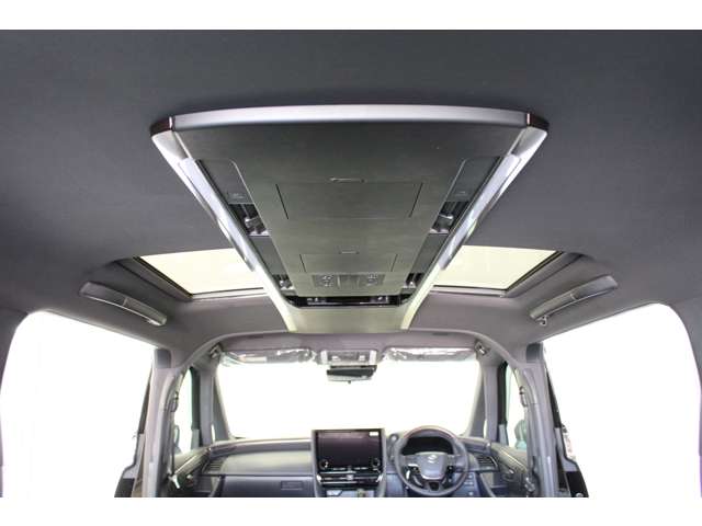 トヨタ アルファード　ハイブリッド ハイブリッド ２．５ Ｚ Ｅ－ＦＯＵＲ ４ＷＤ R6年 (北海道) 99