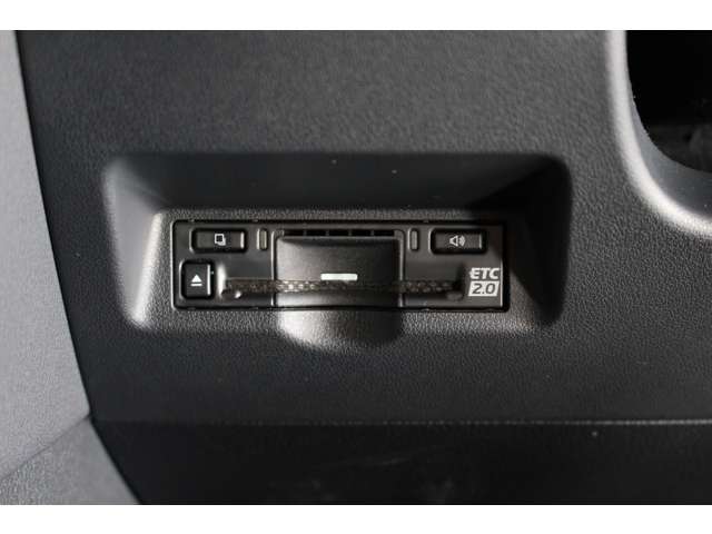 トヨタ アルファード　ハイブリッド ハイブリッド ２．５ Ｚ Ｅ－ＦＯＵＲ ４ＷＤ R6年 (北海道) 99