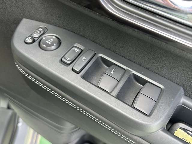 ホンダ Ｎ　ＢＯＸ カスタム ６６０ ターボ コーディネートスタイル モノトーン R7年 (東海) 99