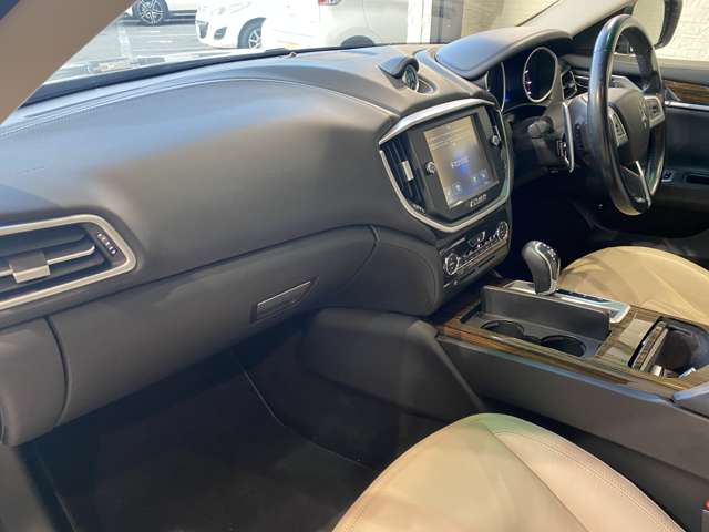 マセラティ ギブリ Ｓ H27年 (九州・沖縄) 99