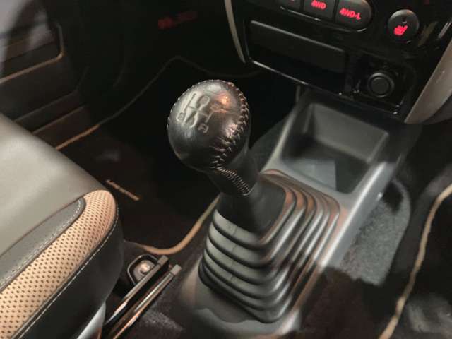 スズキ ジムニー ６６０ ランドベンチャー ４ＷＤ H29年 (北海道) 99