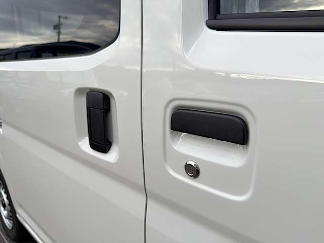 ダイハツ ハイゼットカーゴ ６６０ デラックス ４ＷＤ R7年 () 99