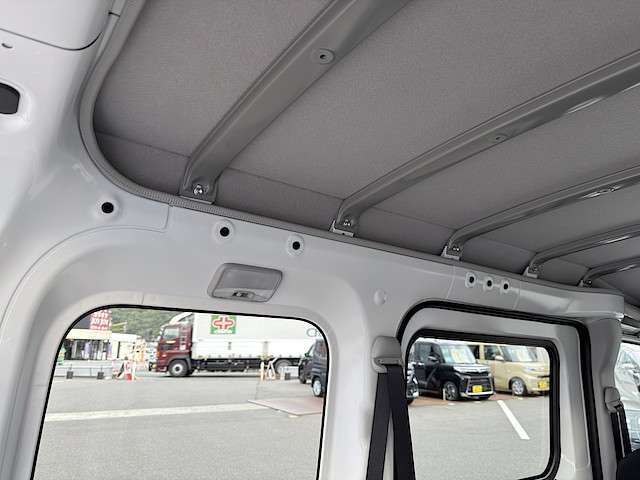 ダイハツ ハイゼットカーゴ ６６０ デラックス ４ＷＤ R7年 () 99