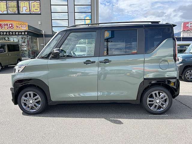 三菱 デリカ　ミニ ６６０ Ｔ プレミアム リミテッド エディション ４ＷＤ R7年 () 99