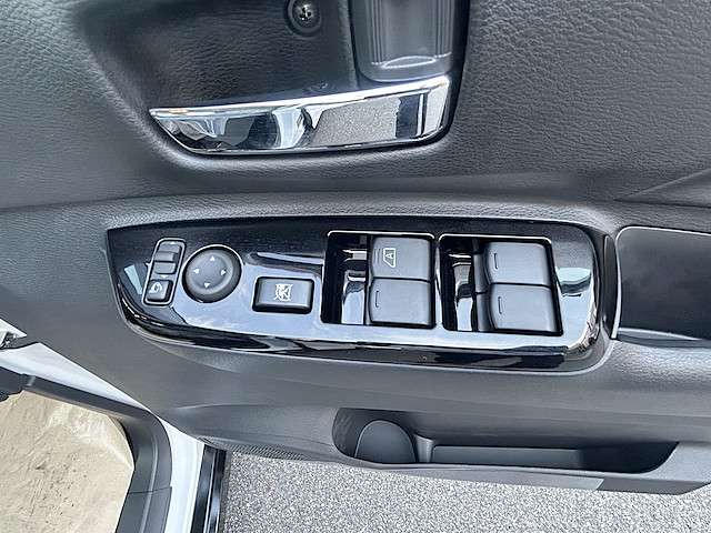 三菱 デリカ　ミニ ６６０ Ｔ プレミアム リミテッド エディション ４ＷＤ R7年 () 99