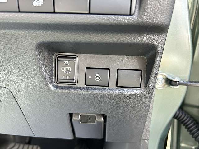 三菱 デリカ　ミニ ６６０ Ｔ プレミアム ４ＷＤ R7年 () 99