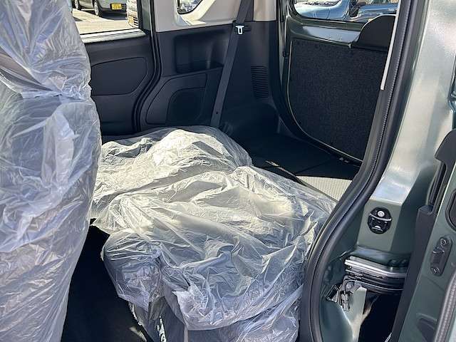 三菱 デリカ　ミニ ６６０ Ｔ プレミアム ４ＷＤ R7年 () 99