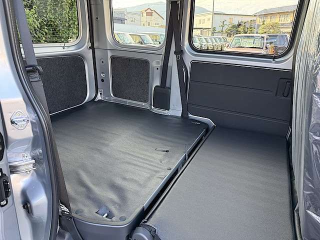 ダイハツ ハイゼットカーゴ ６６０ デラックス ４ＷＤ R7年 () 99