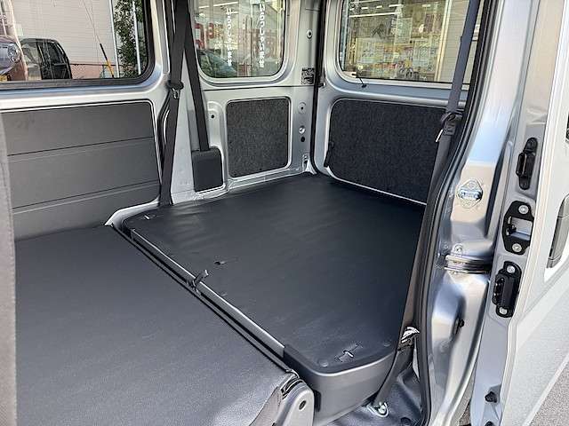 ダイハツ ハイゼットカーゴ ６６０ デラックス ４ＷＤ R7年 () 99