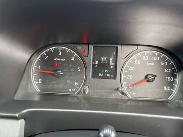 日産 ＮＶ３５０キャラバン ２．５ ＤＸ ロングボディ ディーゼルターボ ４ＷＤ R2年 (東北) 99