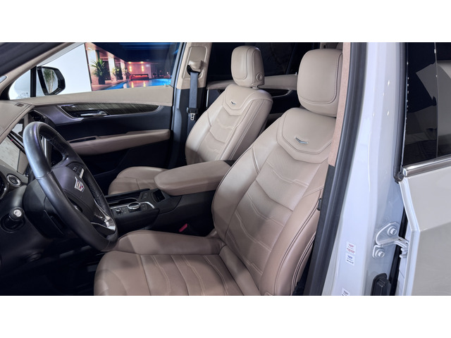 キャデラック ＸＴ６ プラチナム ４ＷＤ R3年 (関東) 99