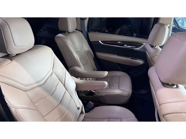キャデラック ＸＴ６ プラチナム ４ＷＤ R3年 (関東) 99