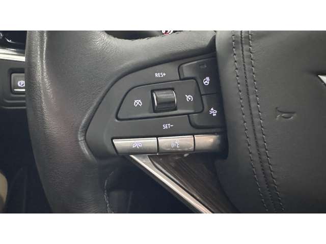 キャデラック ＸＴ６ プラチナム ４ＷＤ R3年 (関東) 99